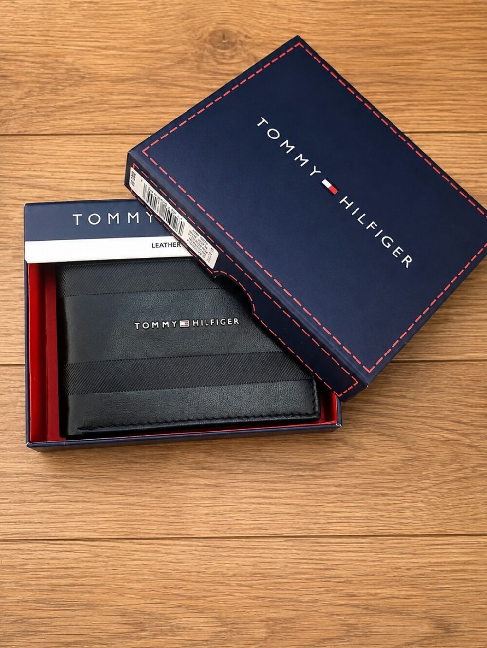 Tommy Hilfiger Black Leather Card & Key Holder